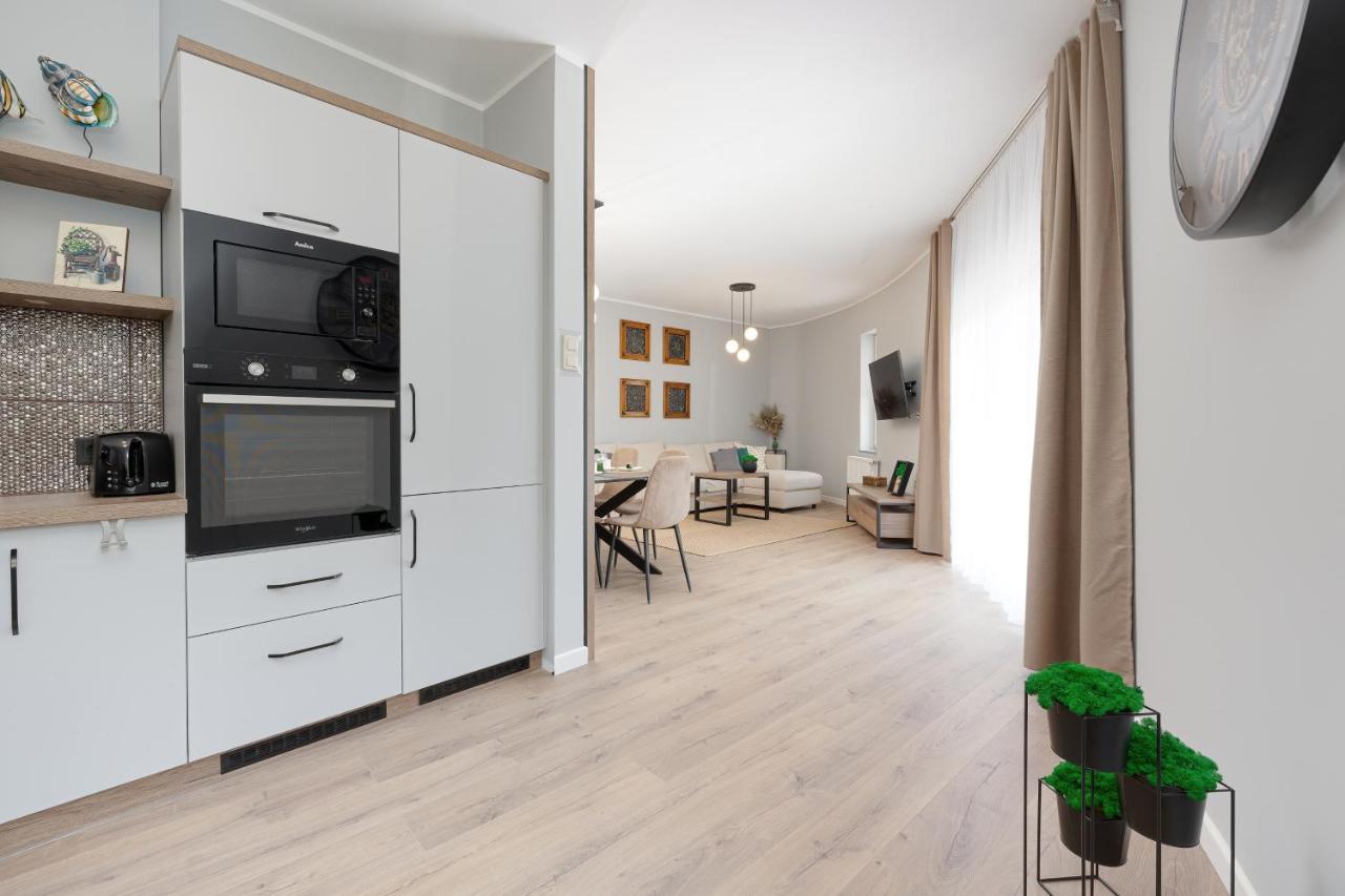 Karat Lägenhet Pobierowo Exteriör bild